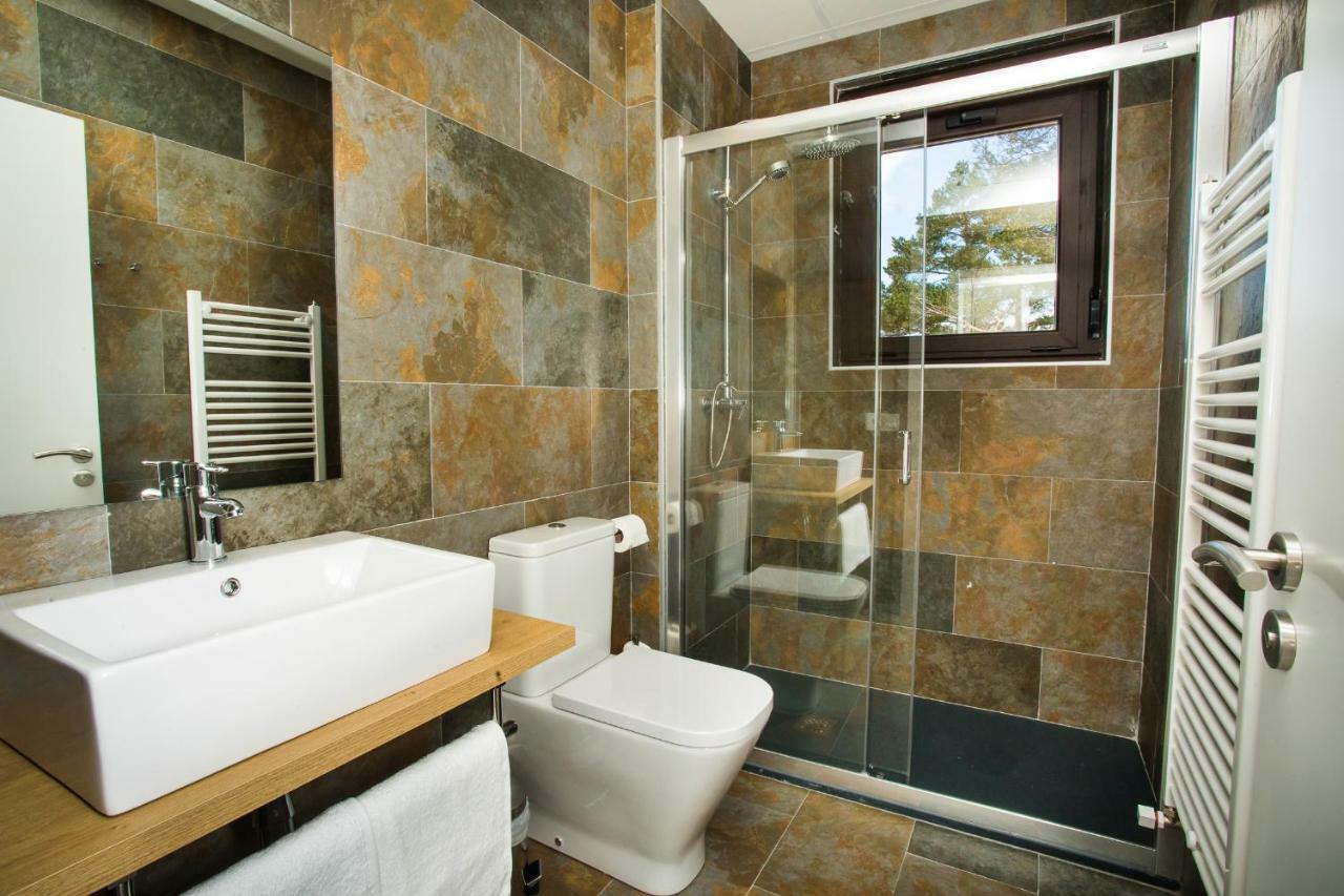 Villa Lucerna Sports & Hotel Resort Vigo de Sanabria Eksteriør bilde