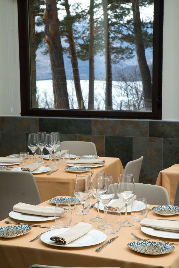 Villa Lucerna Sports & Hotel Resort Vigo de Sanabria Eksteriør bilde