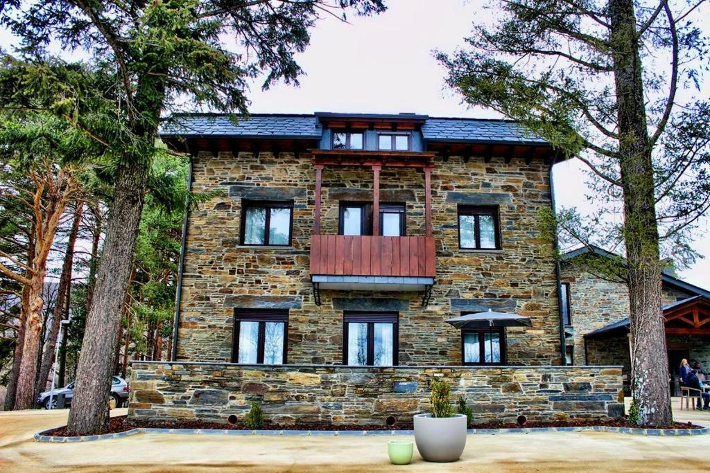 Villa Lucerna Sports & Hotel Resort Vigo de Sanabria Eksteriør bilde